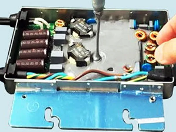 マイクロインバーター注型